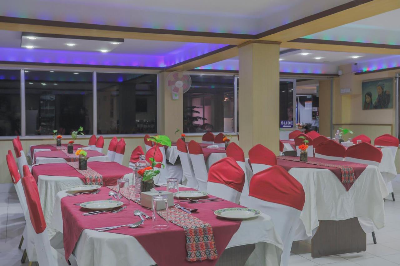 Oyo 789 Hotel Shivam Plaza Катманду Экстерьер фото